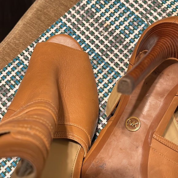 High heals - Picture 4 of 5